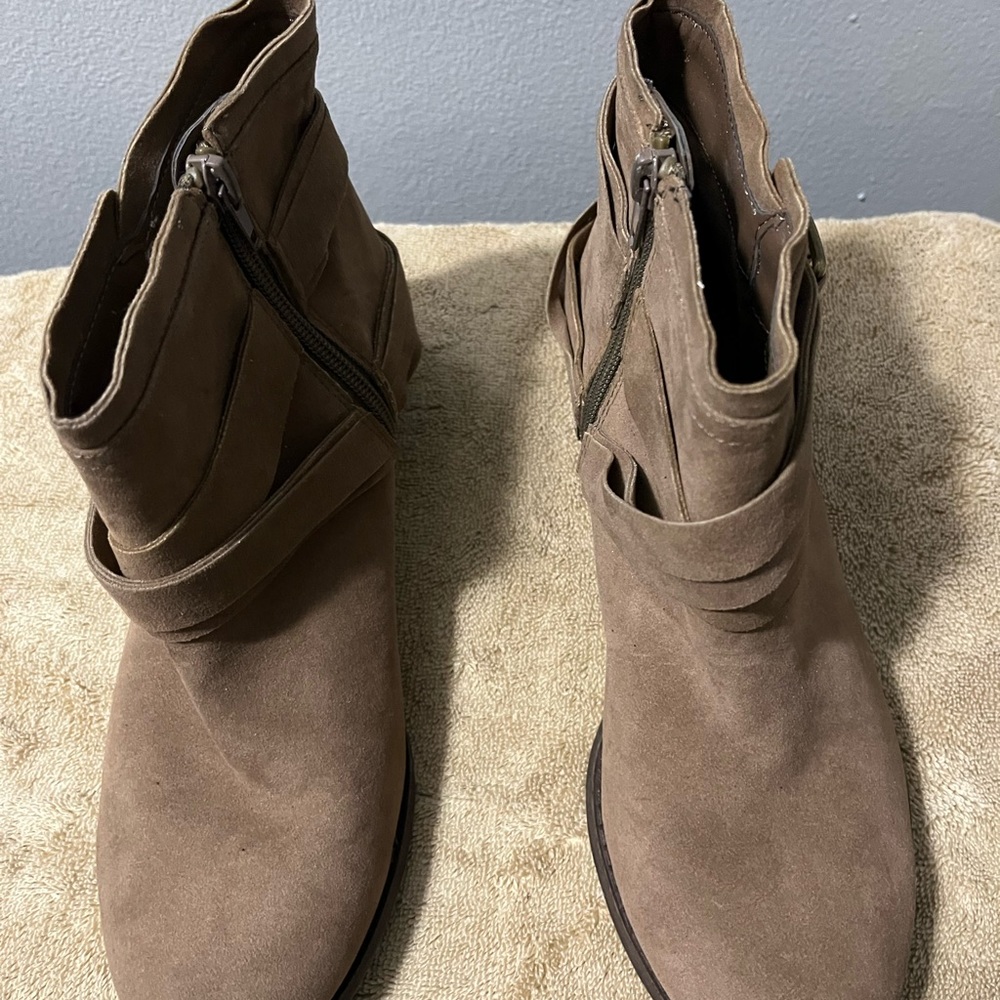 Ankle boots